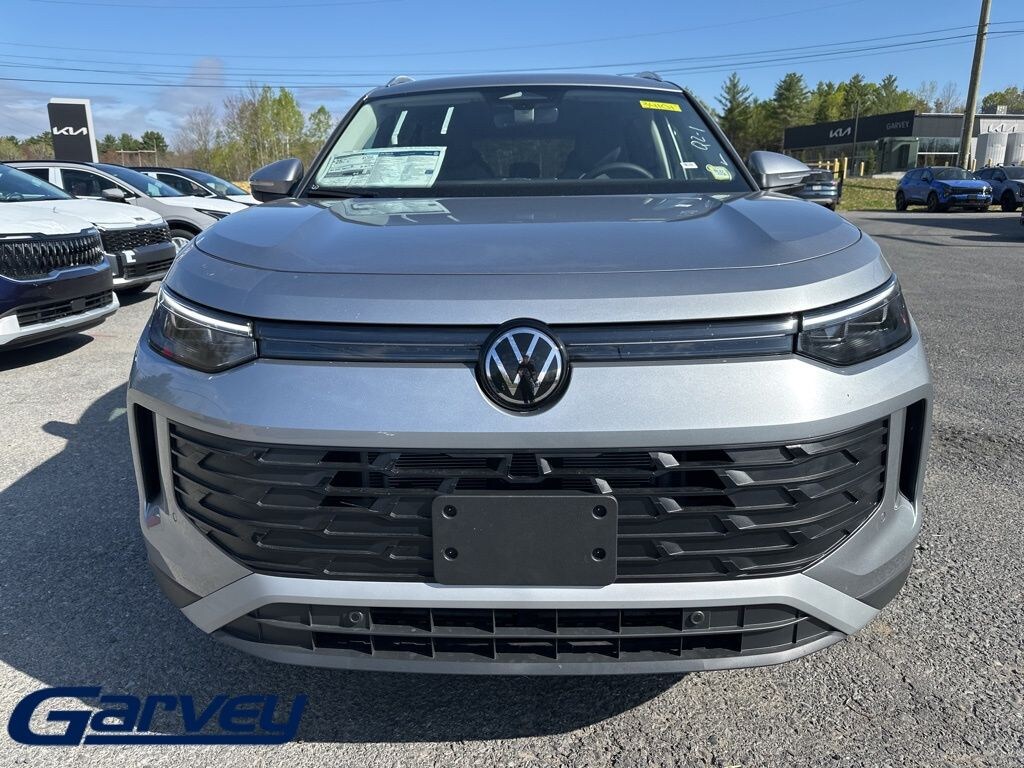 New 2026 Volkswagen Tiguan 2.0T SE SUV
