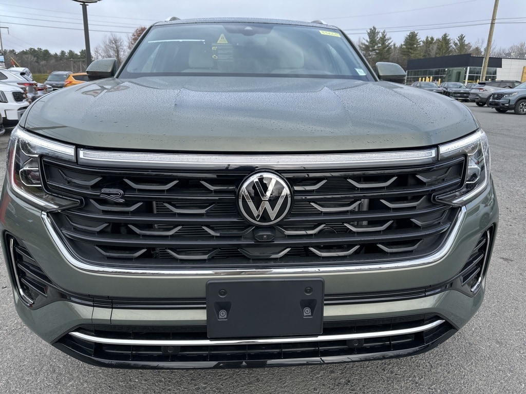 New 2026 Volkswagen Atlas Cross Sport 2.0T SEL Premium R-Line SUV