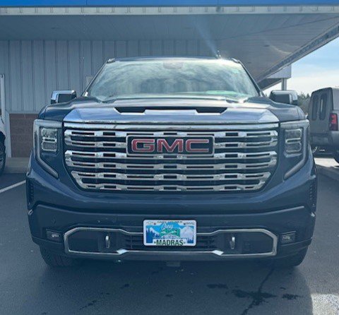 Used 2022 GMC Sierra 1500 Denali Denali with VIN 3GTUUGET1NG512807 for sale in Madras, OR