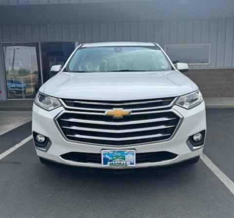 Used 2018 Chevrolet Traverse High Country with VIN 1GNEVKKWXJJ150060 for sale in Madras, OR