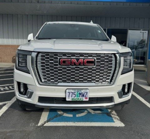 Used 2022 GMC Yukon Denali with VIN 1GKS2DKL2NR352859 for sale in Madras, OR