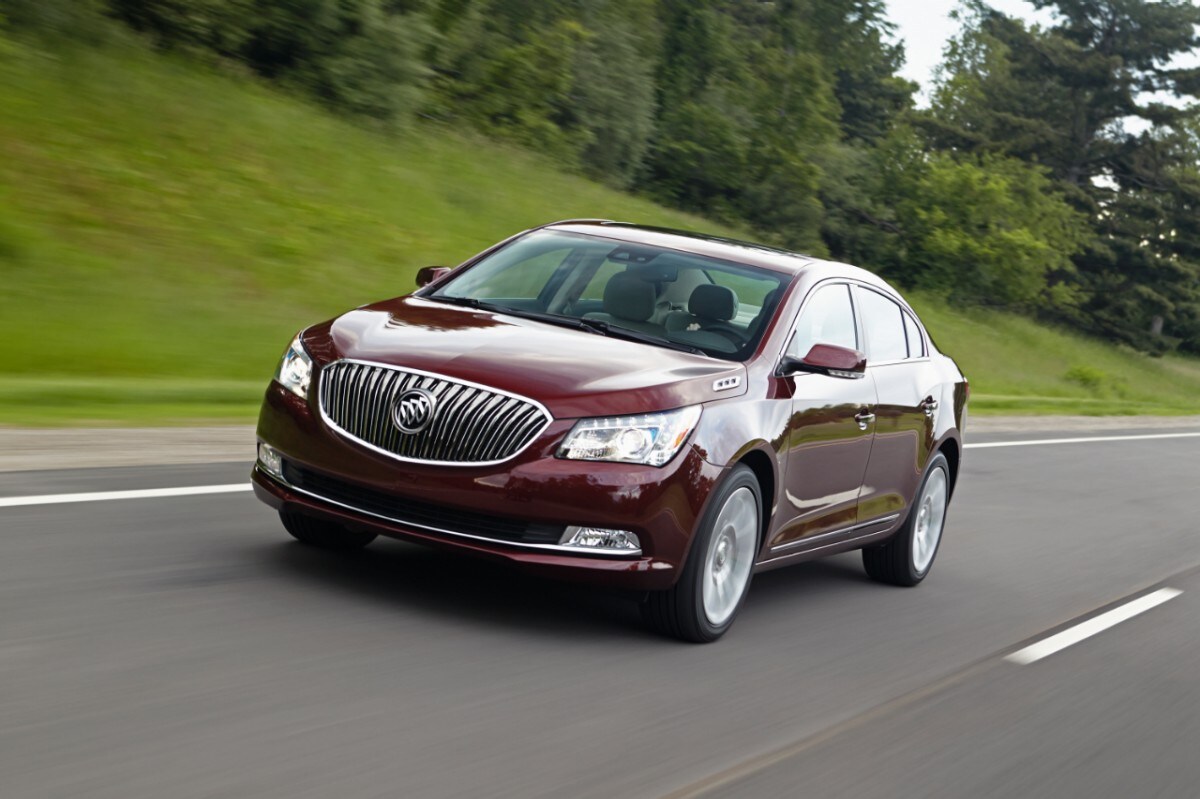 2014-Buick-LaCrosse-018-medium.jpg