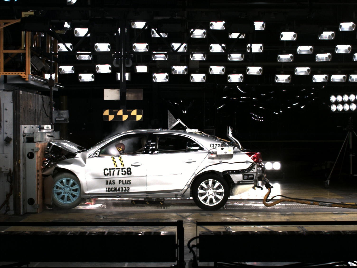 2014 Chevy Malibu Crash Test.jpg