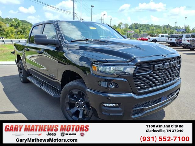 New 2026 Ram 1500 EXPRESS CREW CAB 4X4 5'7 BOX