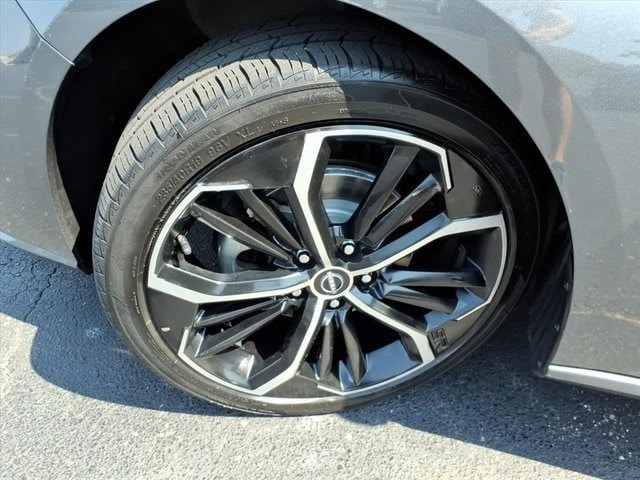 2024 Nissan Altima 2.5 SR photo 4