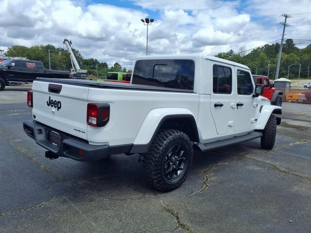 2025 Jeep Gladiator Sport photo 3