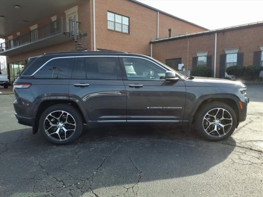 New 2025 Jeep Grand Cherokee SUMMIT RESERVE 4X4 Sport Utility
