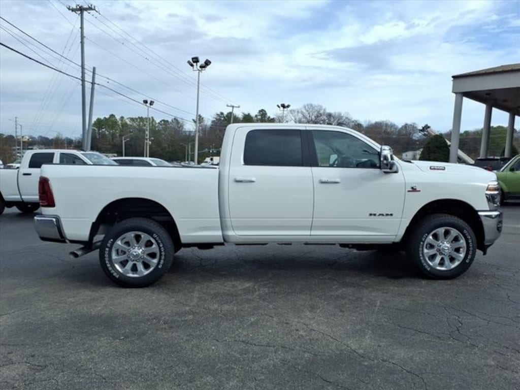 New 2026 Ram 2500 LARAMIE CREW CAB 4X4 6'4 BOX Pickup