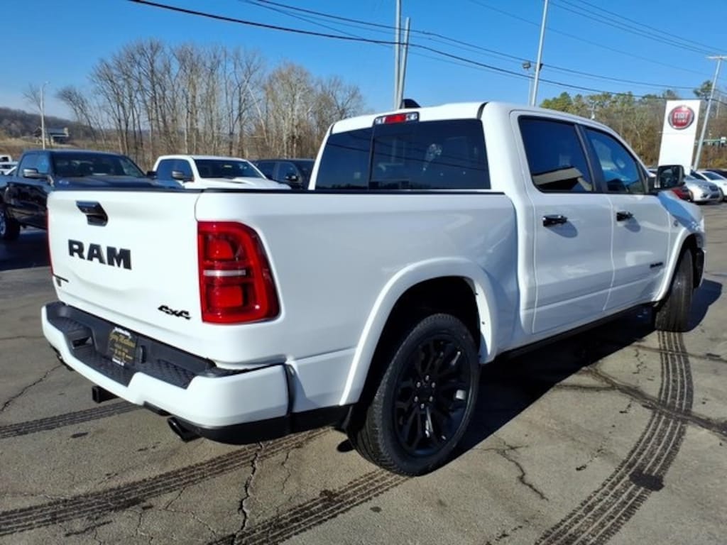 New 2026 Ram 1500 LIMITED CREW CAB 4X4 5'7 BOX Pickup