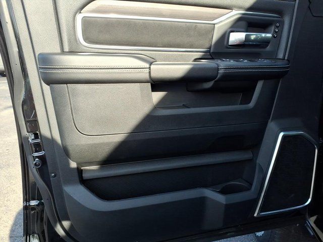2026 RAM 2500 Laramie - Photo 9