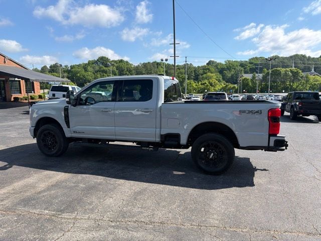 2025 Ford F-250 Super Duty Lariat - Photo 10