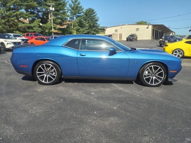 Used 2023 Dodge Challenger R/T with VIN 2C3CDZBT2PH507487 for sale in Clarksville, TN