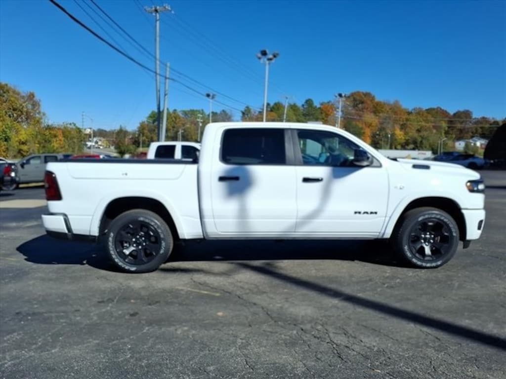 New 2026 Ram 1500 BIG HORN CREW CAB 4X4 5'7 BOX Pickup