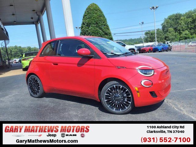 2024 FIAT 500e Base