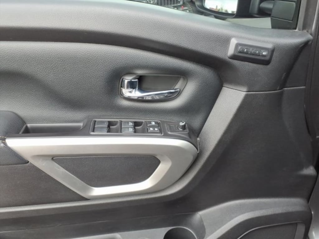 Used 2018 Nissan Titan XD SL Truck