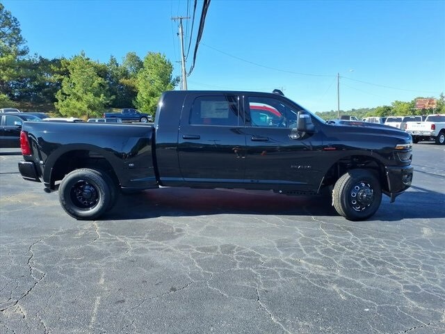 2025 Ram 3500 Laramie photo 2