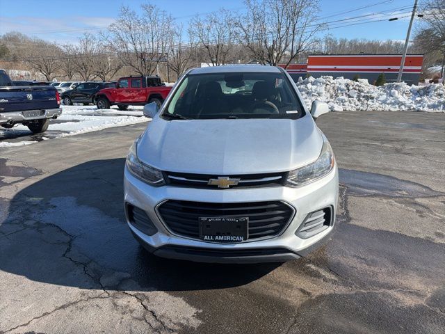 Used 2017 Chevrolet Trax LS with VIN KL7CJKSB3HB147043 for sale in Clarksville, TN