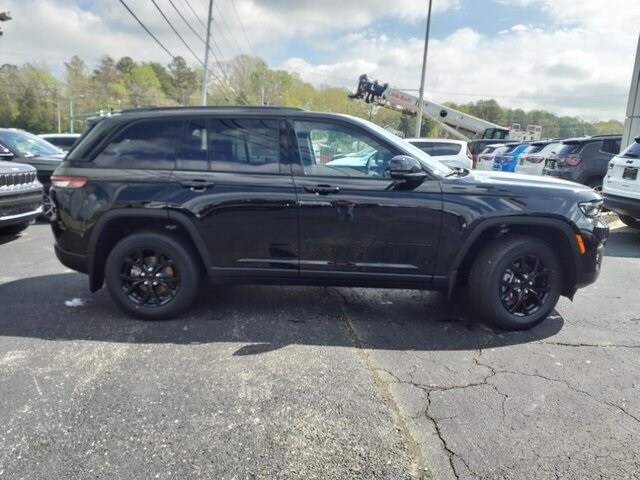 2025 Jeep Grand Cherokee Altitude X photo 2