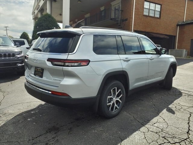 2025 Jeep Grand Cherokee Limited photo 3