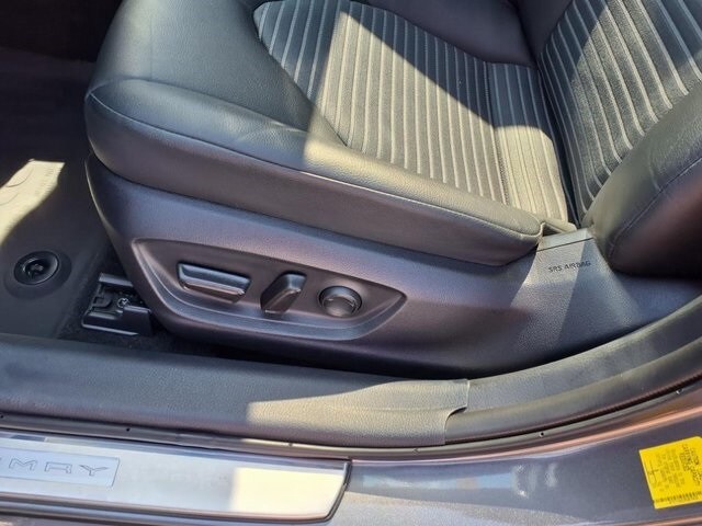 2024 Toyota Camry SE photo 4