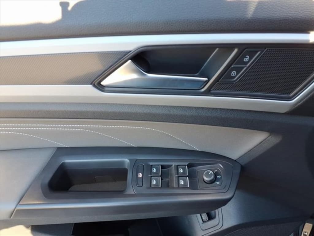 Used 2023 Volkswagen Atlas Cross Sport 2.0T SEL R-Line SUV