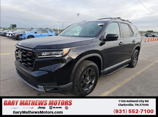 2024 Honda Pilot TrailSport AWD's photo