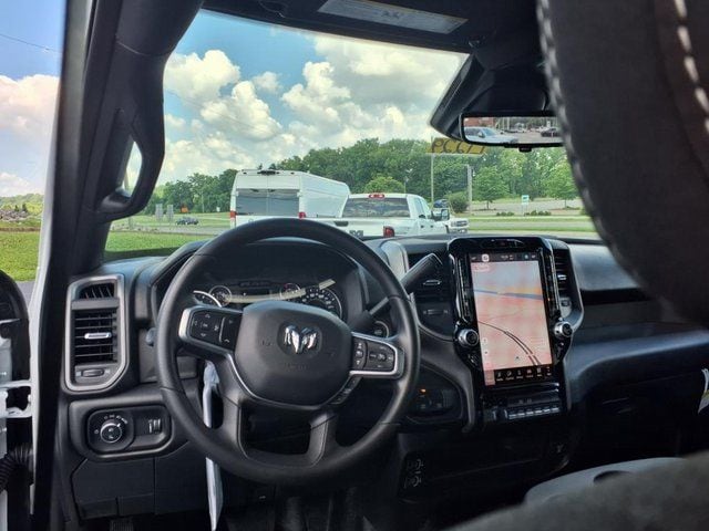 2025 RAM 3500 Chassis Tradesman - Photo 9