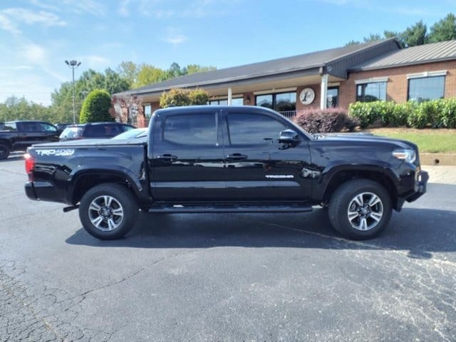 Used 2019 Toyota Tacoma TRD Sport with VIN 3TMCZ5AN9KM271486 for sale in Clarksville, TN