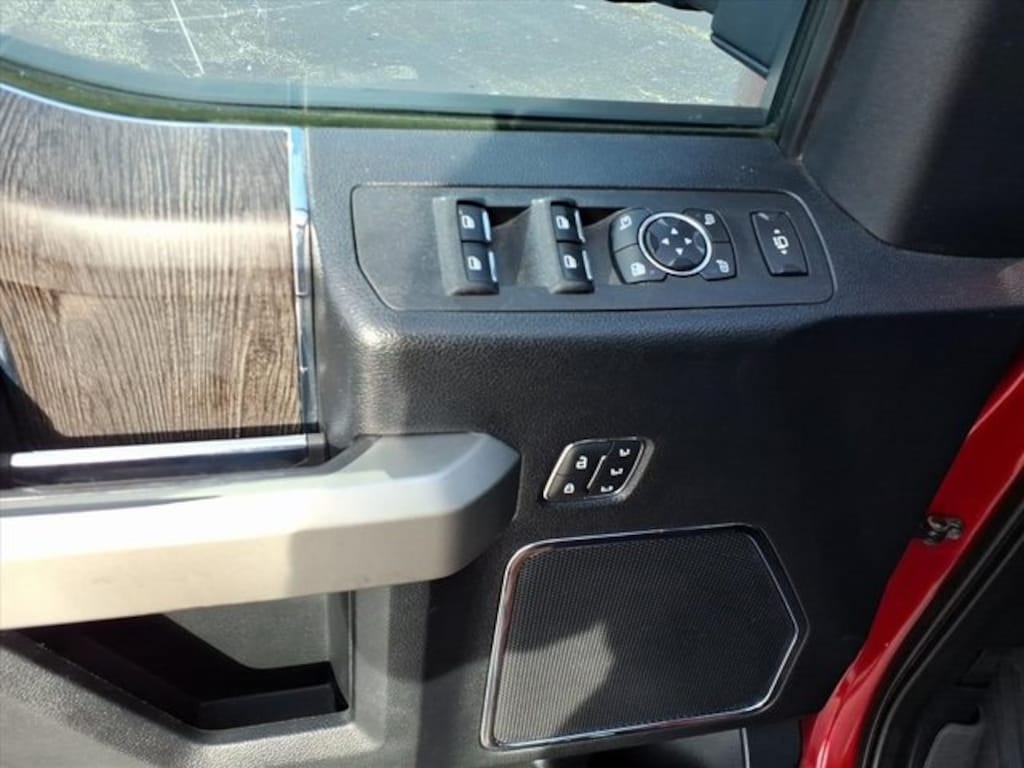 Used 2020 Ford F-250SD Lariat Truck