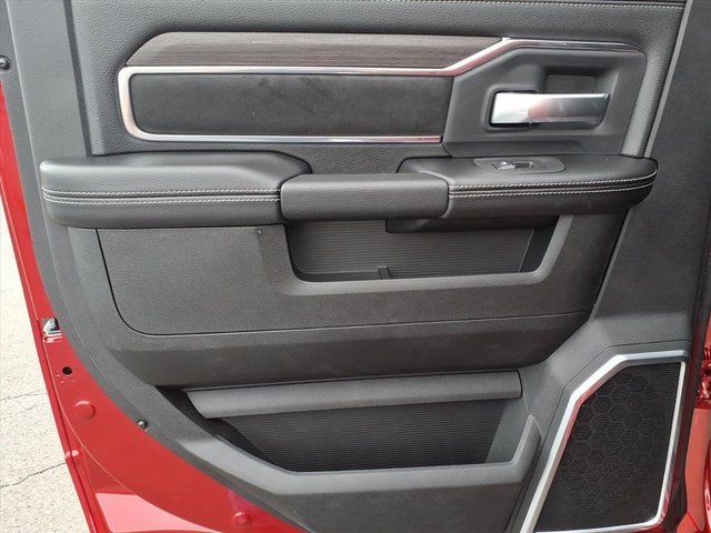 2026 RAM 2500 Laramie - Photo 11