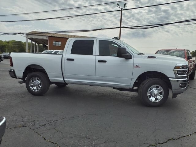 2025 Ram 2500 Tradesman photo 2