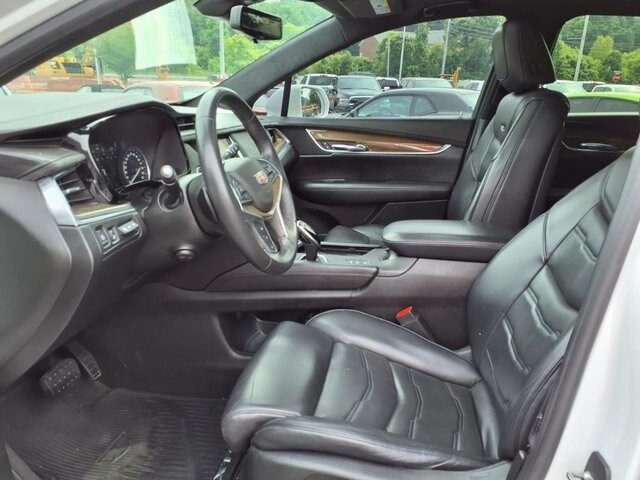 2017 Cadillac XT5 Platinum photo 3