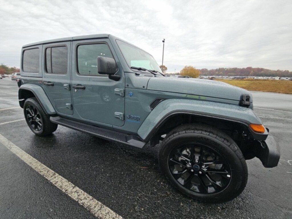Used 2025 Jeep Wrangler Sahara 4xe SUV