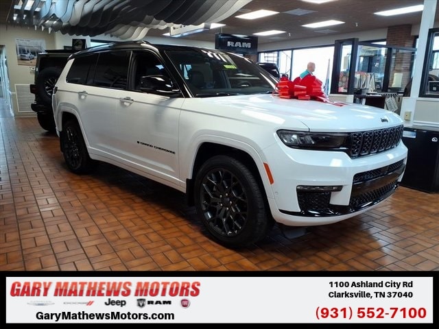 2025 Jeep Grand Cherokee L Summit's photo