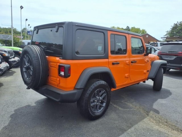 2025 Jeep Wrangler Sport S photo 3