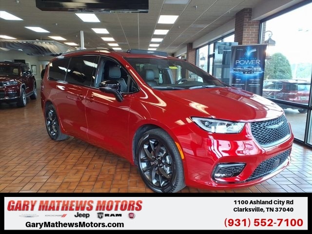 2026 Chrysler Pacifica Passenger Van 