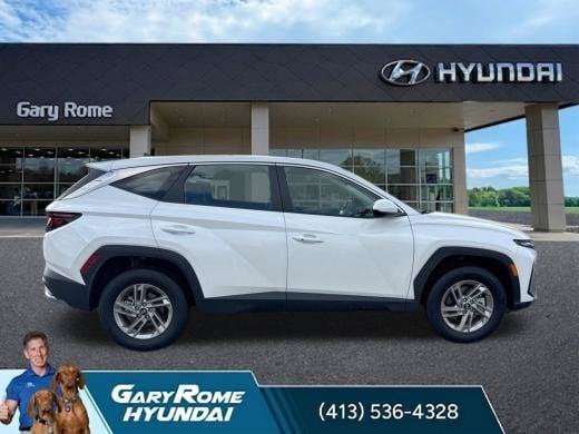 2025 Hyundai Tucson SE - Photo 10