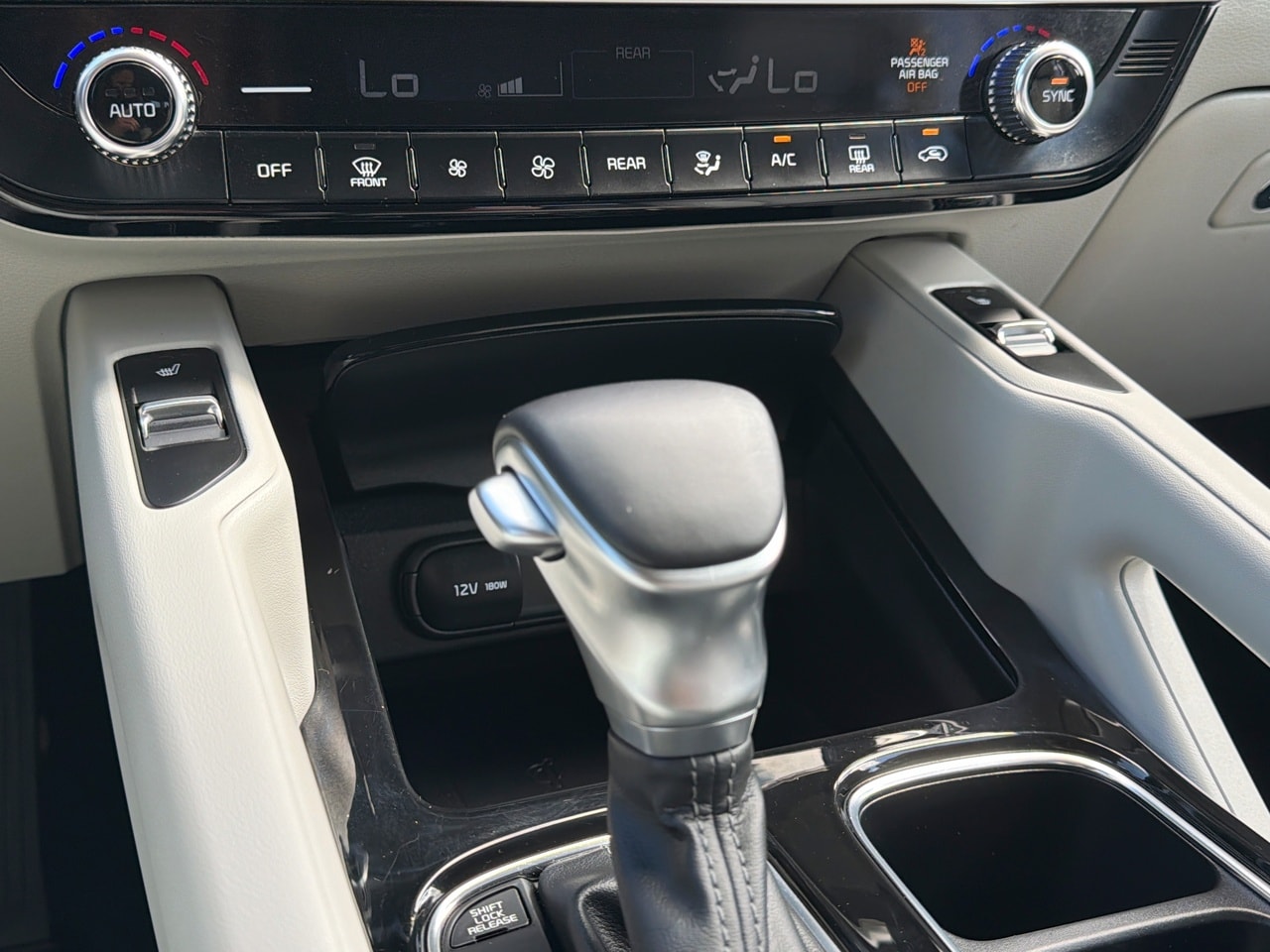 2023 Kia Telluride S - Photo 24