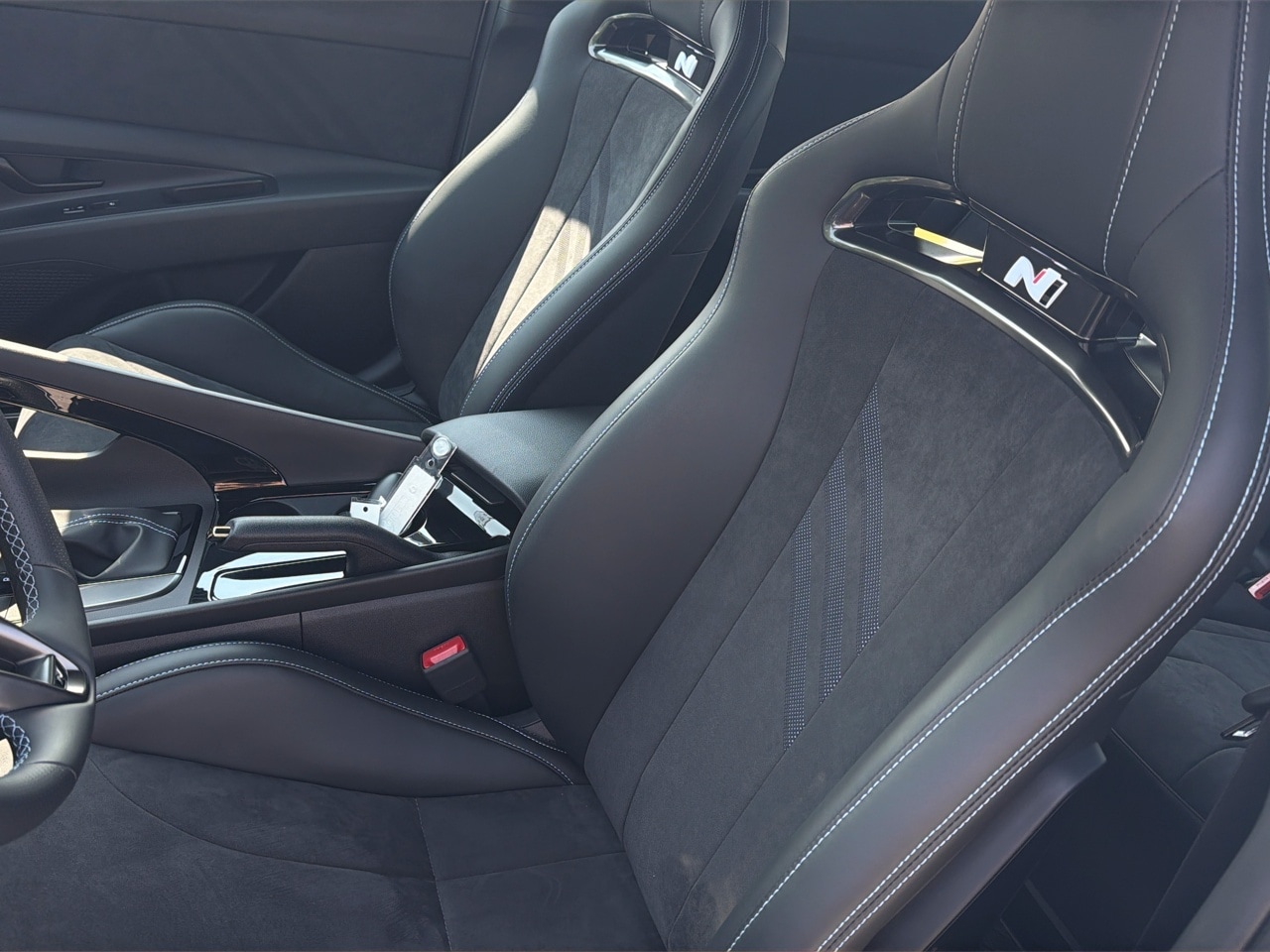 2026 Hyundai Elantra N - Photo 18
