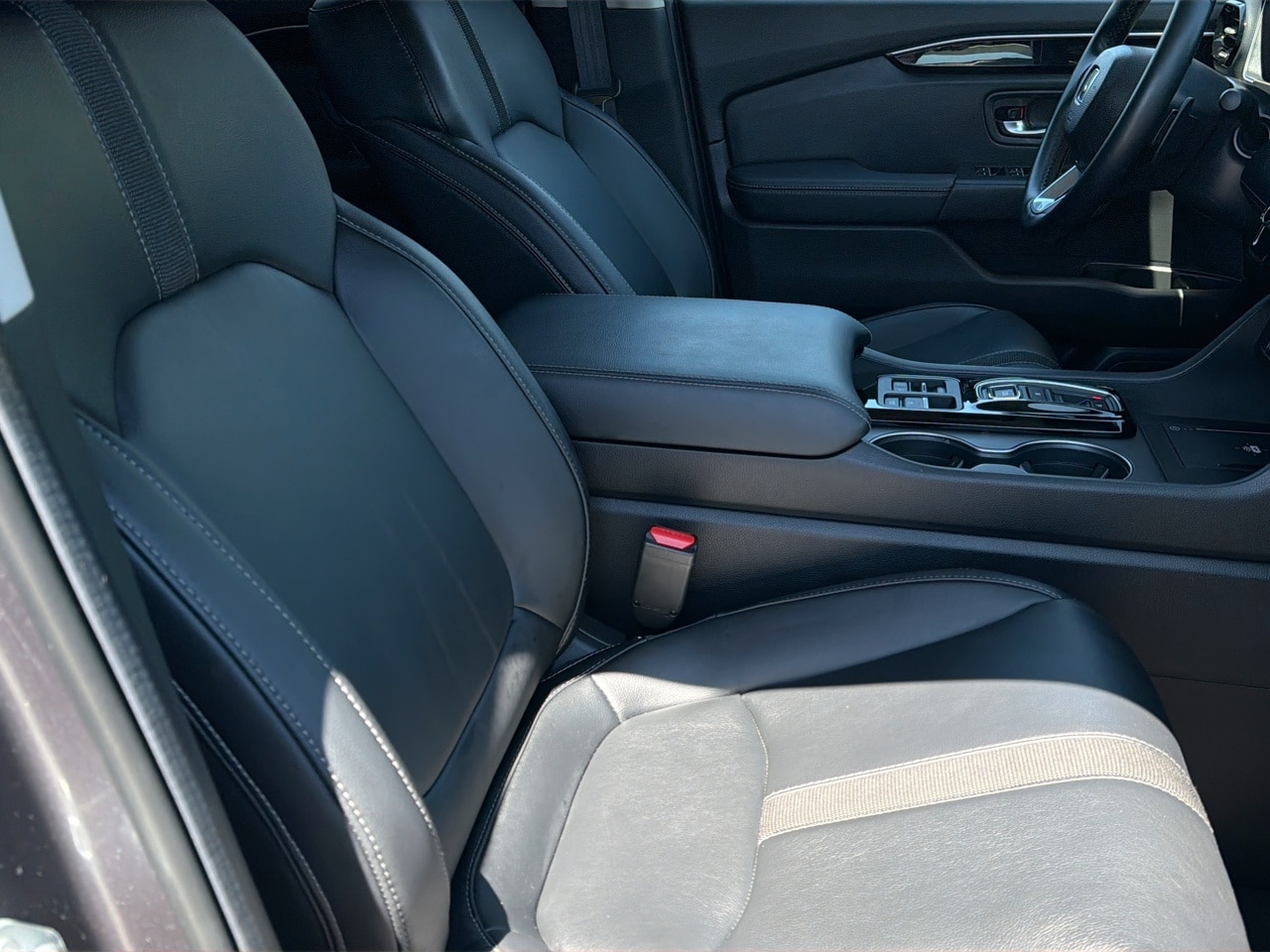 2025 Honda Pilot EX-L - Photo 24