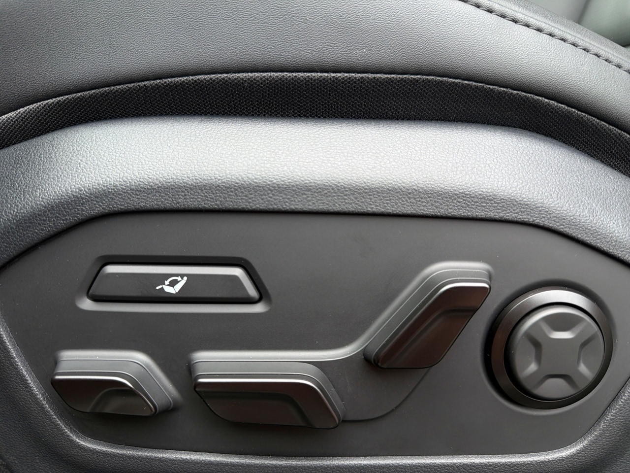 2025 Hyundai Santa Fe Calligraphy - Photo 17