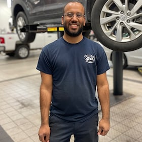 Staff member Edwin Feliciano from 2d0d30e2e018