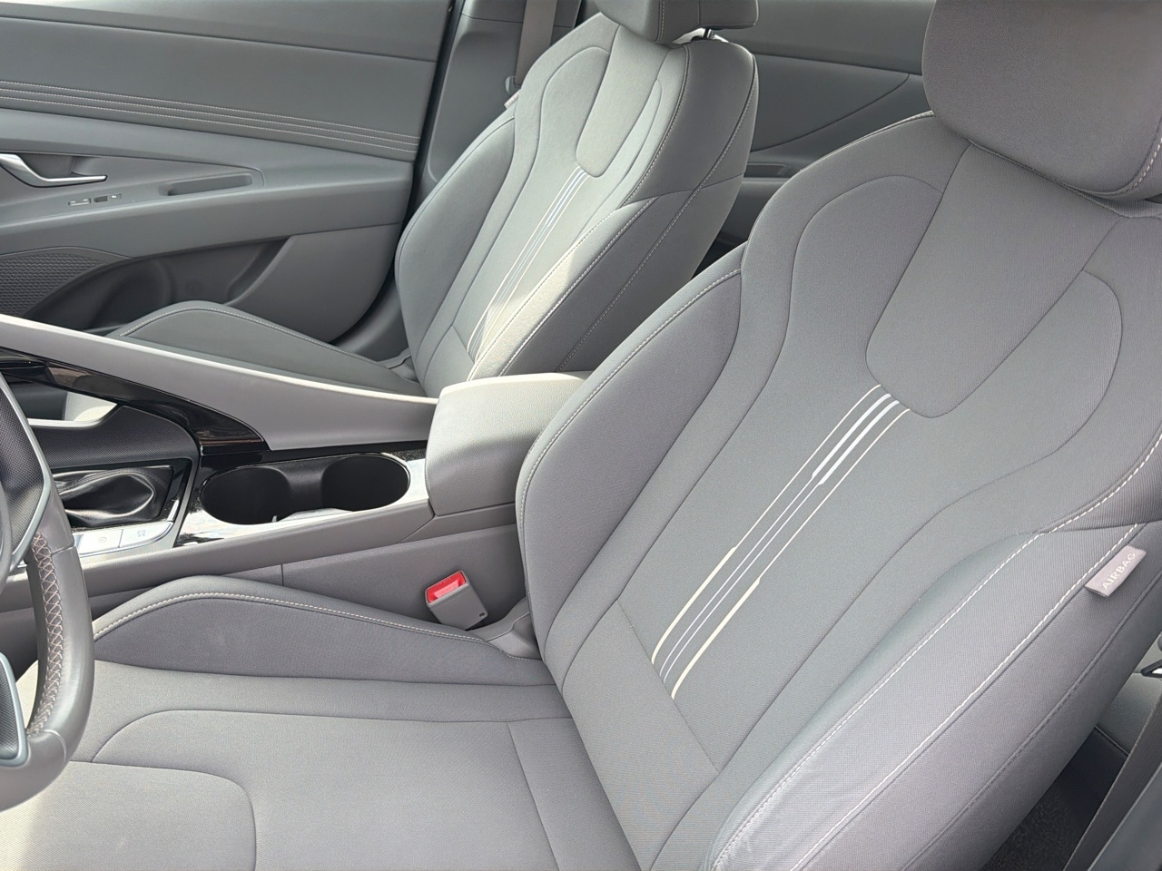 2024 Hyundai Elantra SEL - Photo 18