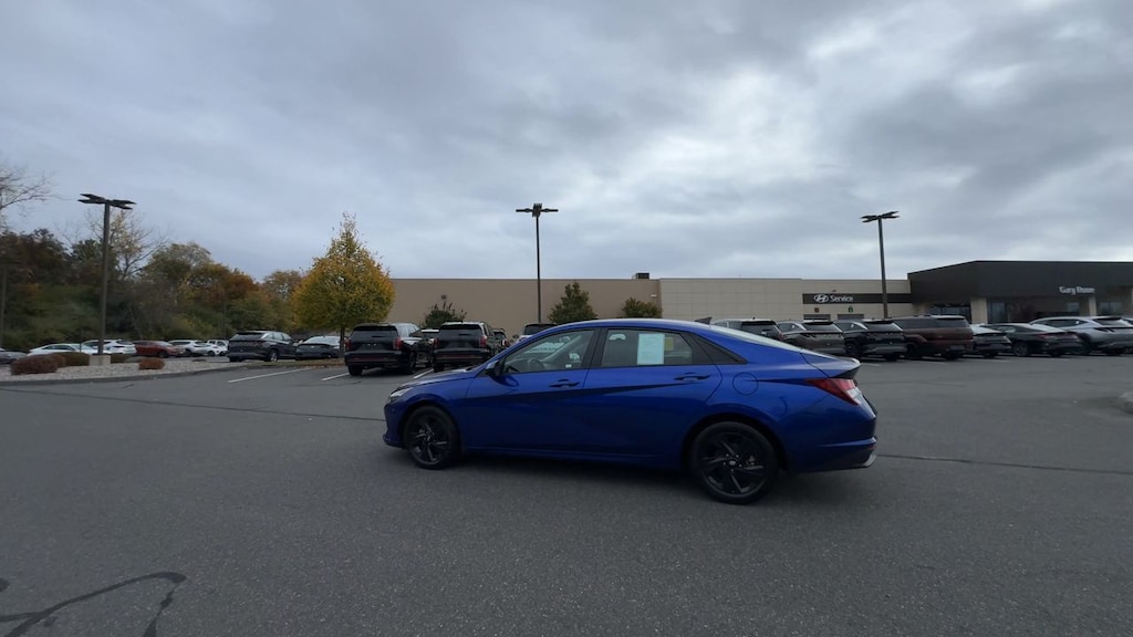 Used 2023 Hyundai Elantra SEL Sedan