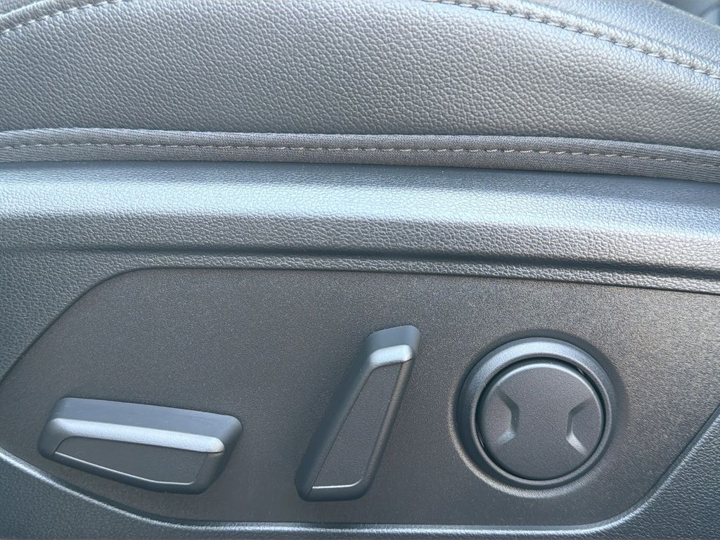 2026 Hyundai Santa Cruz SEL - Photo 18