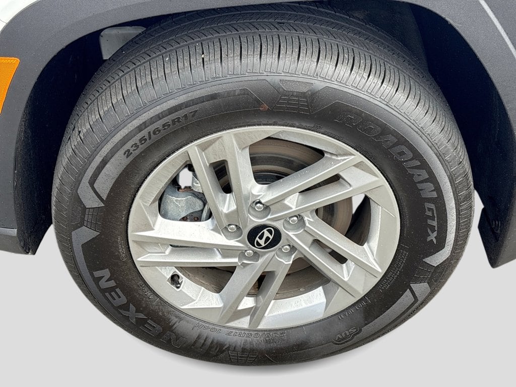 2025 Hyundai Tucson SE - Photo 10