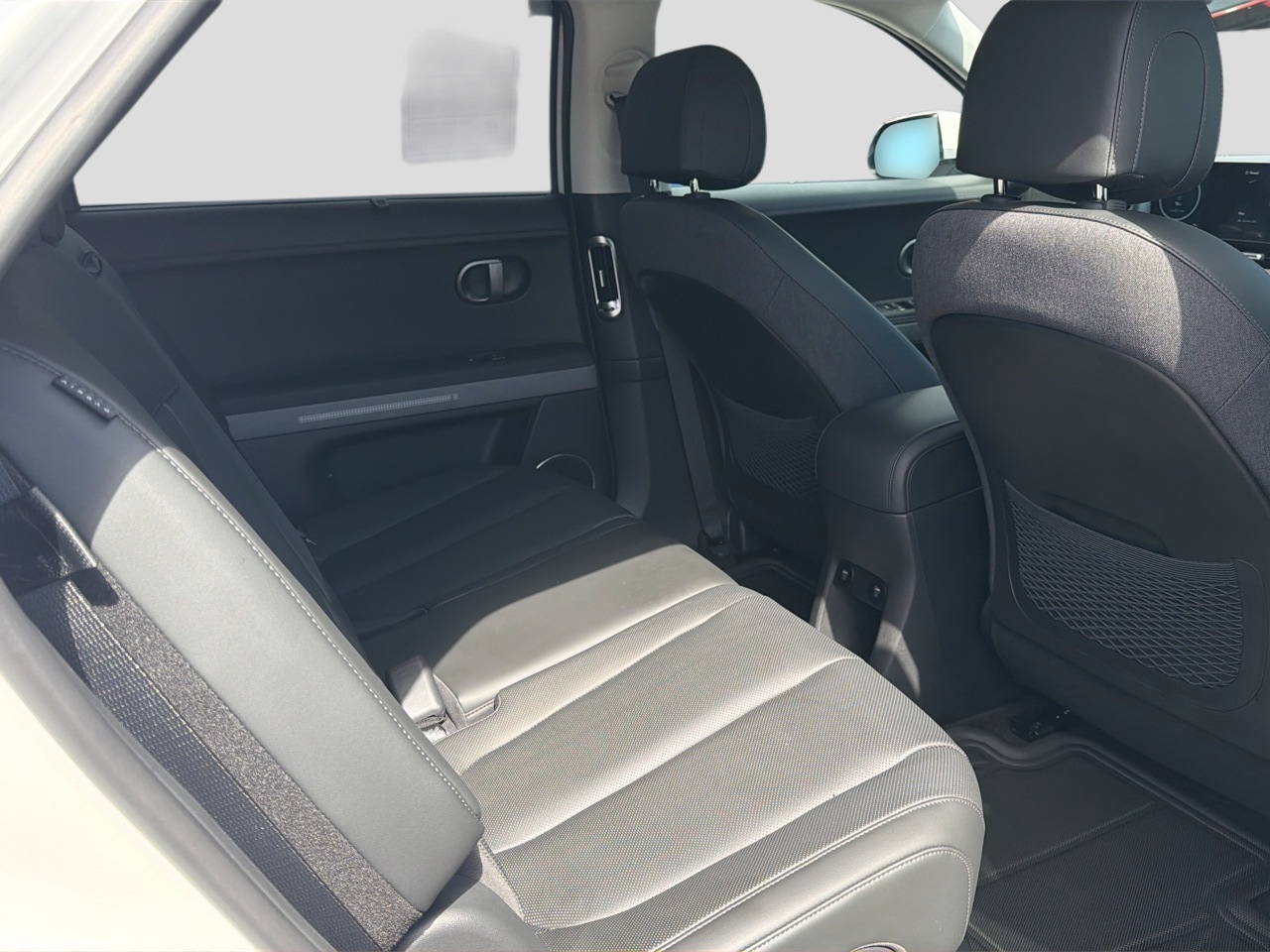 2026 Hyundai IONIQ 5 Limited - Photo 27