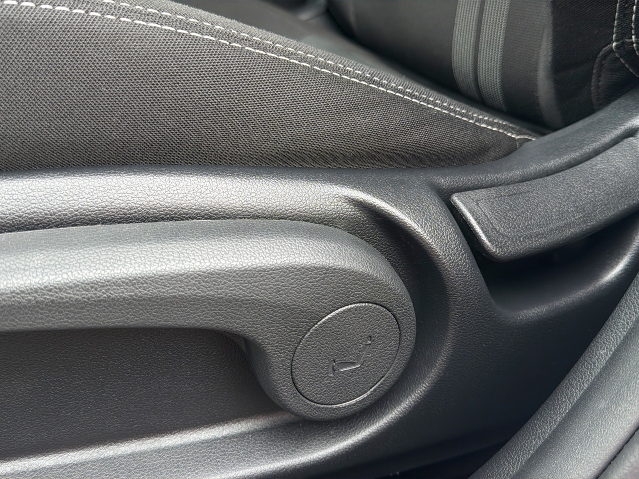 2023 Hyundai Venue SEL - Photo 17
