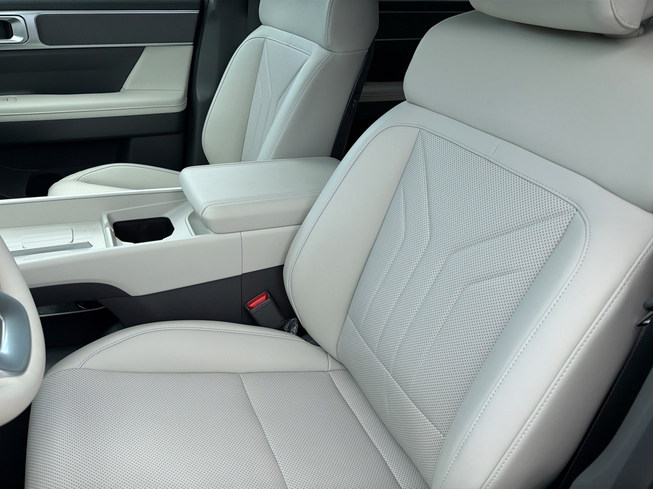 2026 Hyundai Santa Fe SEL - Photo 18