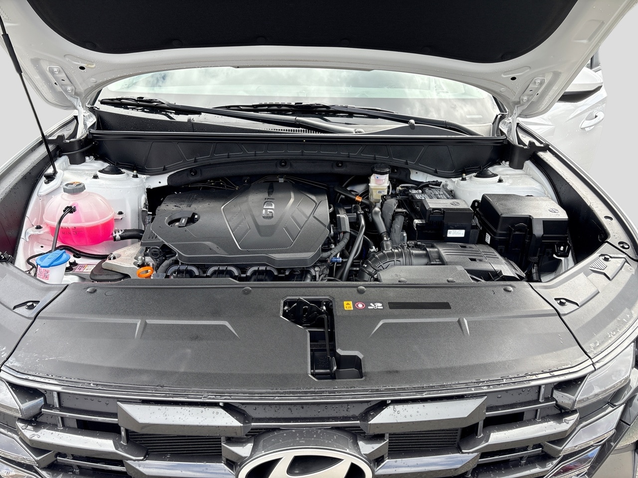 2025 Hyundai Tucson SE - Photo 11